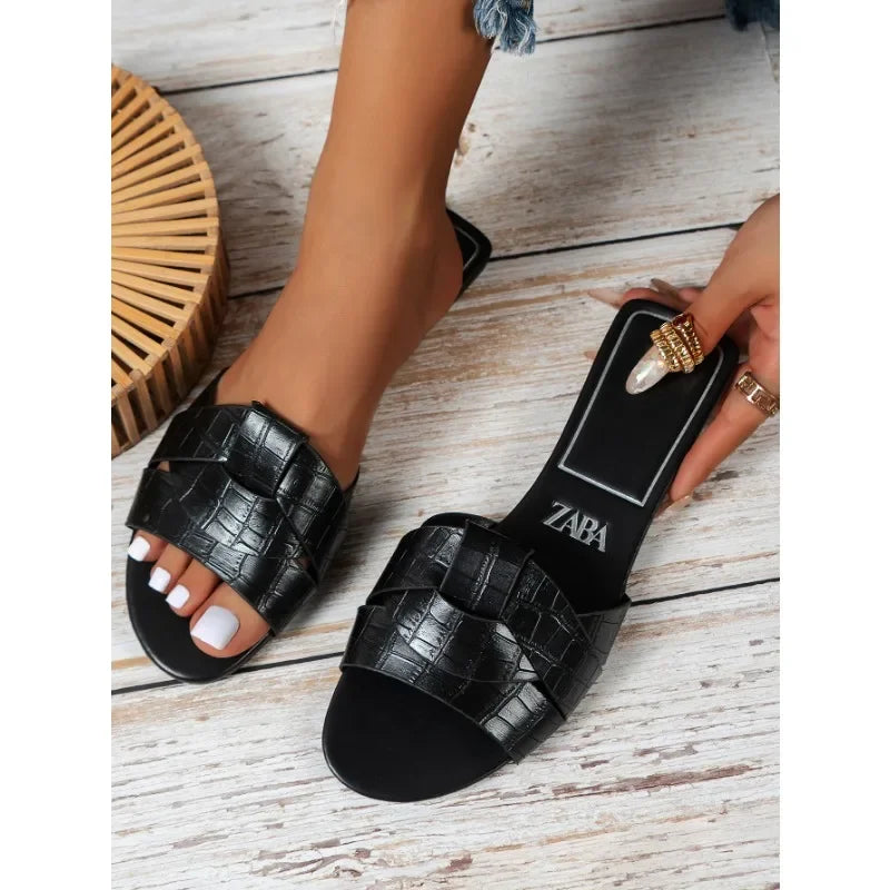 Luxurious Designer Sandals: Low-Heel Peep-Toe Slippers for Women – Comfortable, Breathable, and Perfect for Stylish Outdoor & Beach Adventures