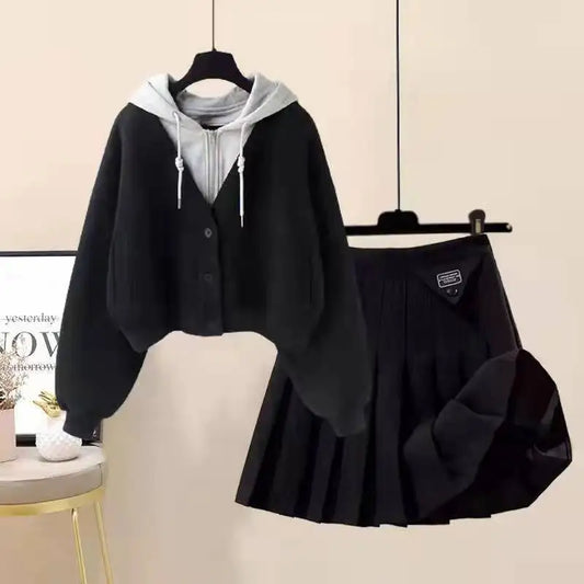 "Cozy Plush Two-Piece Set – Thickened Long Sleeve Hoodie with Mini Pleated Skirt, Stylish Casual Outfit for Women